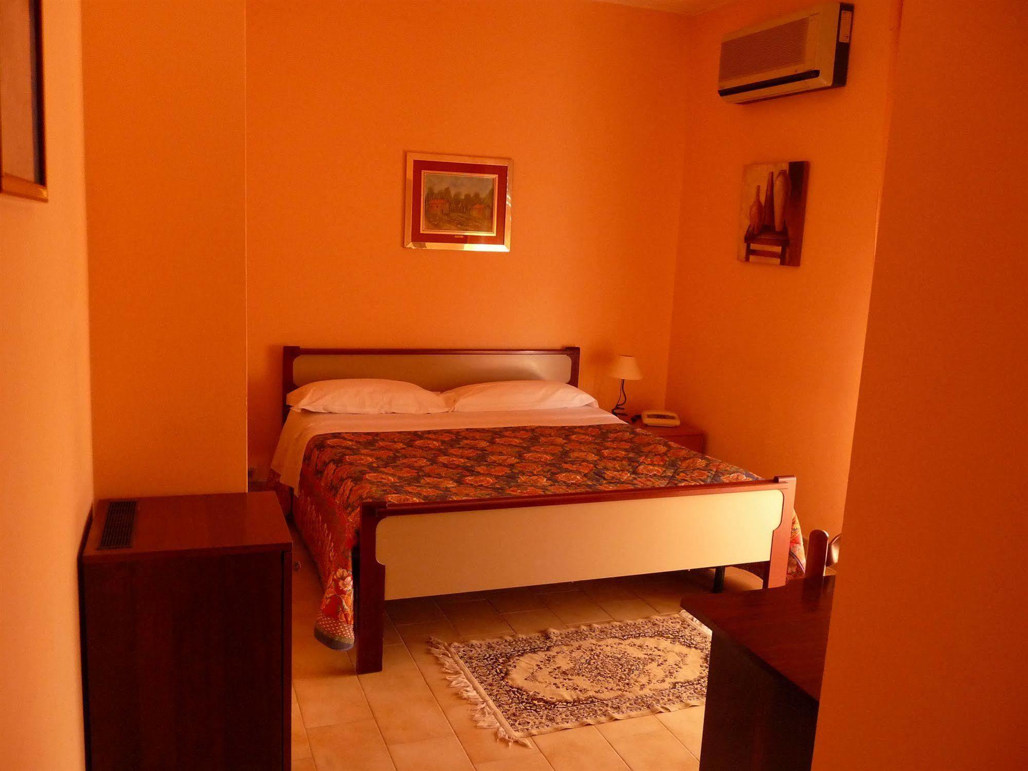 Agathae Hotel & Residence Scoglitti Esterno foto